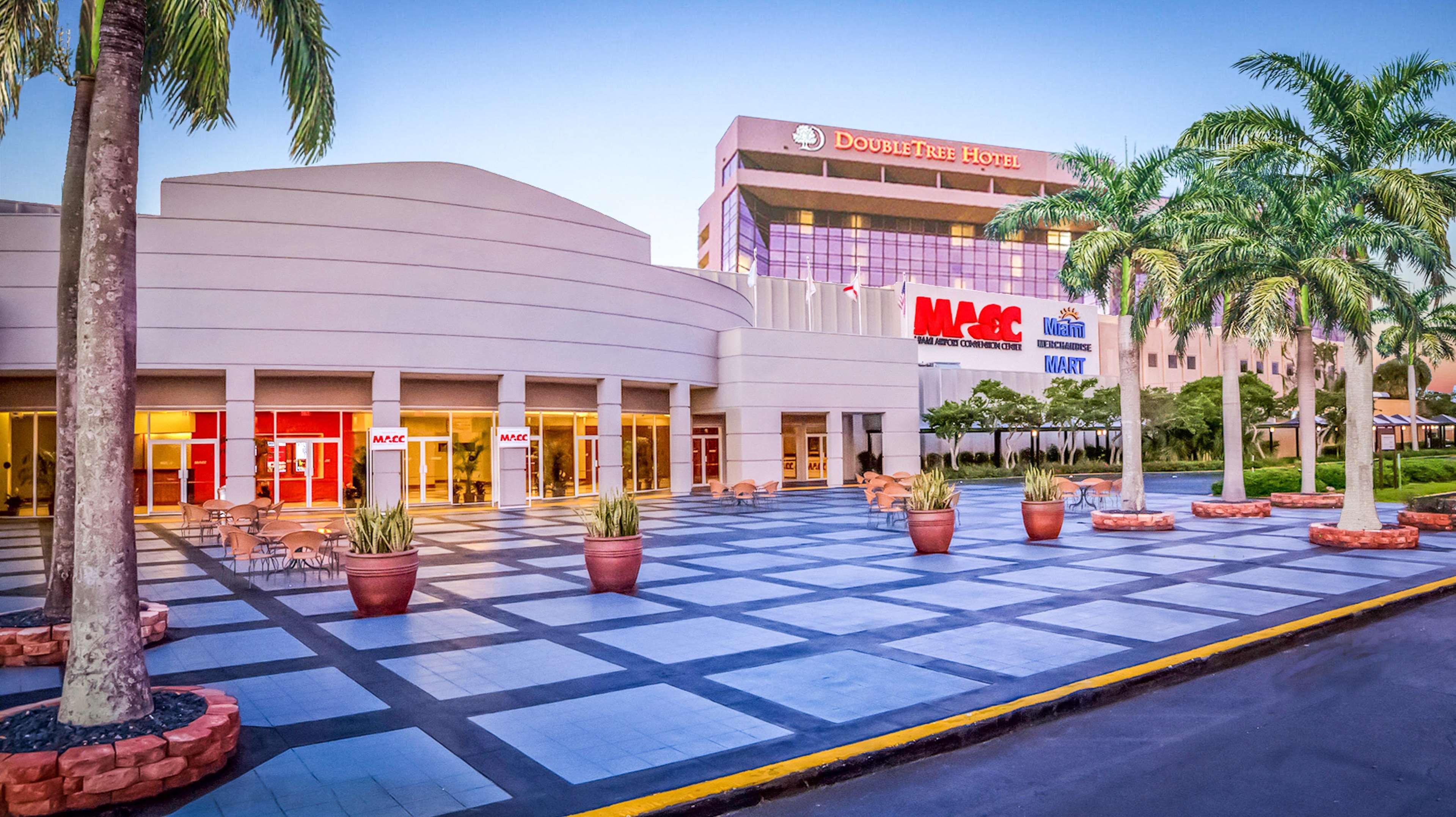 Doubletree By Hilton Hotel Miami Airport & Convention Center Miami Springs Exterior foto