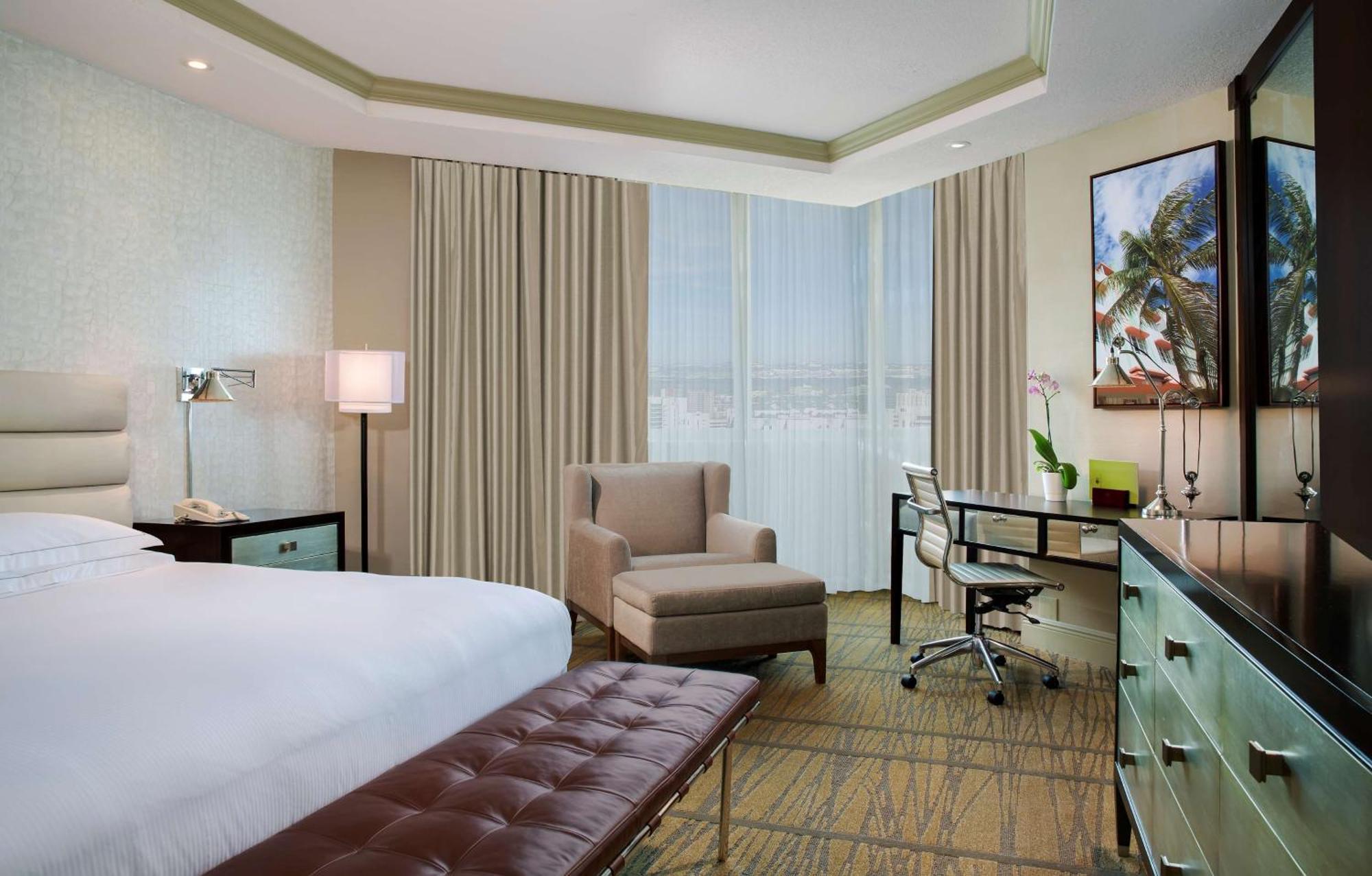 Doubletree By Hilton Hotel Miami Airport & Convention Center Miami Springs Exterior foto